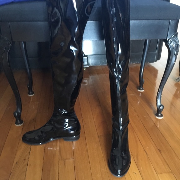 Over knee patent leather boots